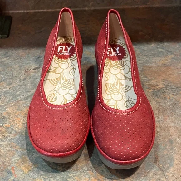 Fly London size 36 red leather wedge pump - Picture 5 of 10